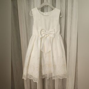 Purple Rose Ivory Girl's Scalloped Hem Dress w/Embroidered floral & Bow,S6,NWT